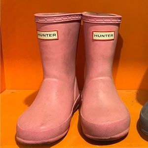 Hunter boots. Pink. Child size 6
